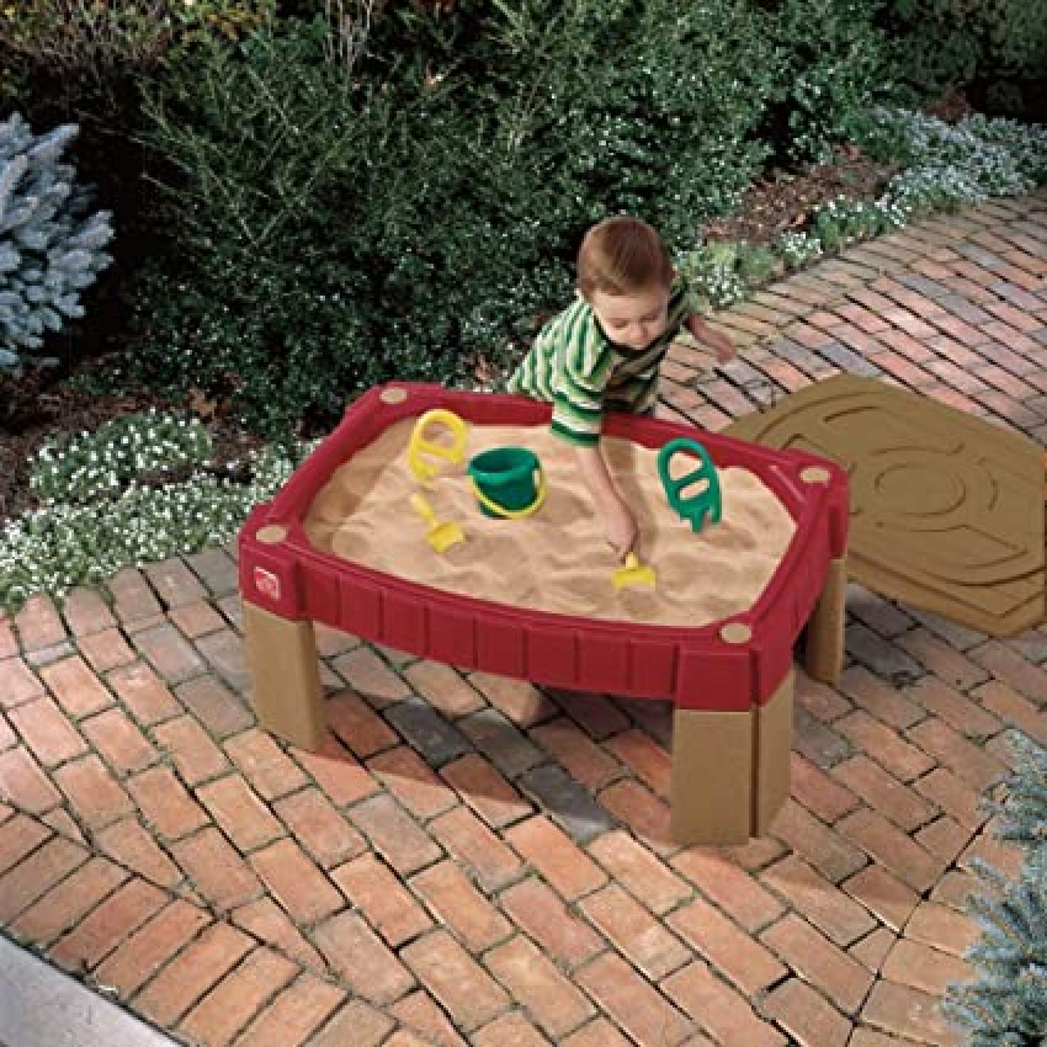 5 Perfect Little Sensory Tables for Toddlers